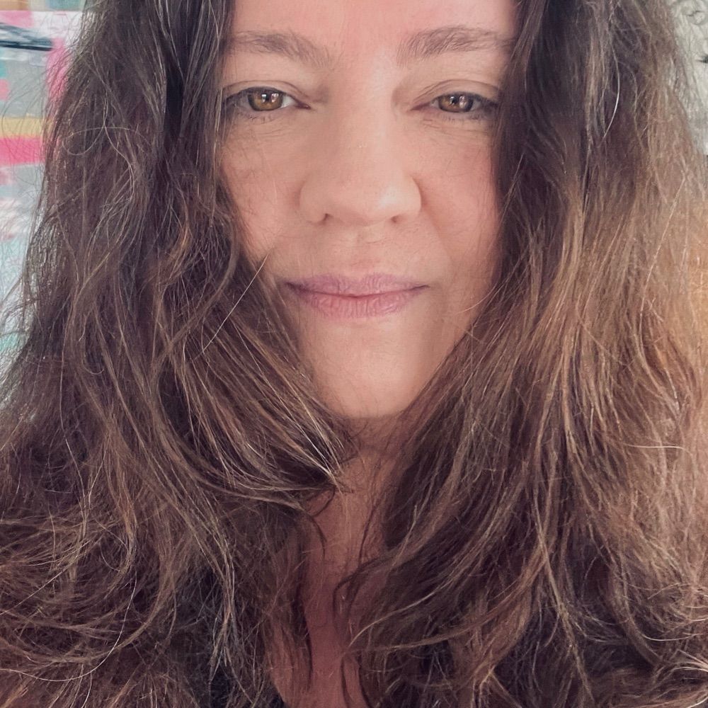corinne macneil