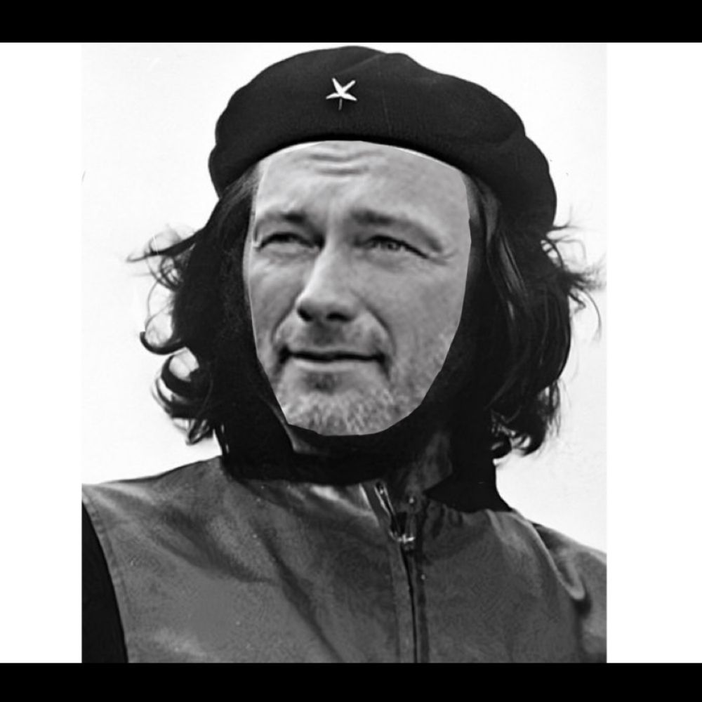 NeoliberalerKommunist💚🤍