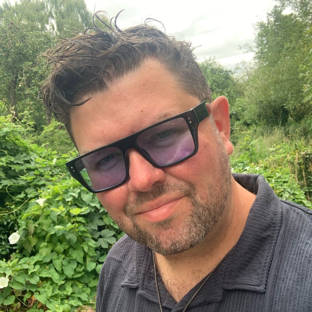 Lee Wood