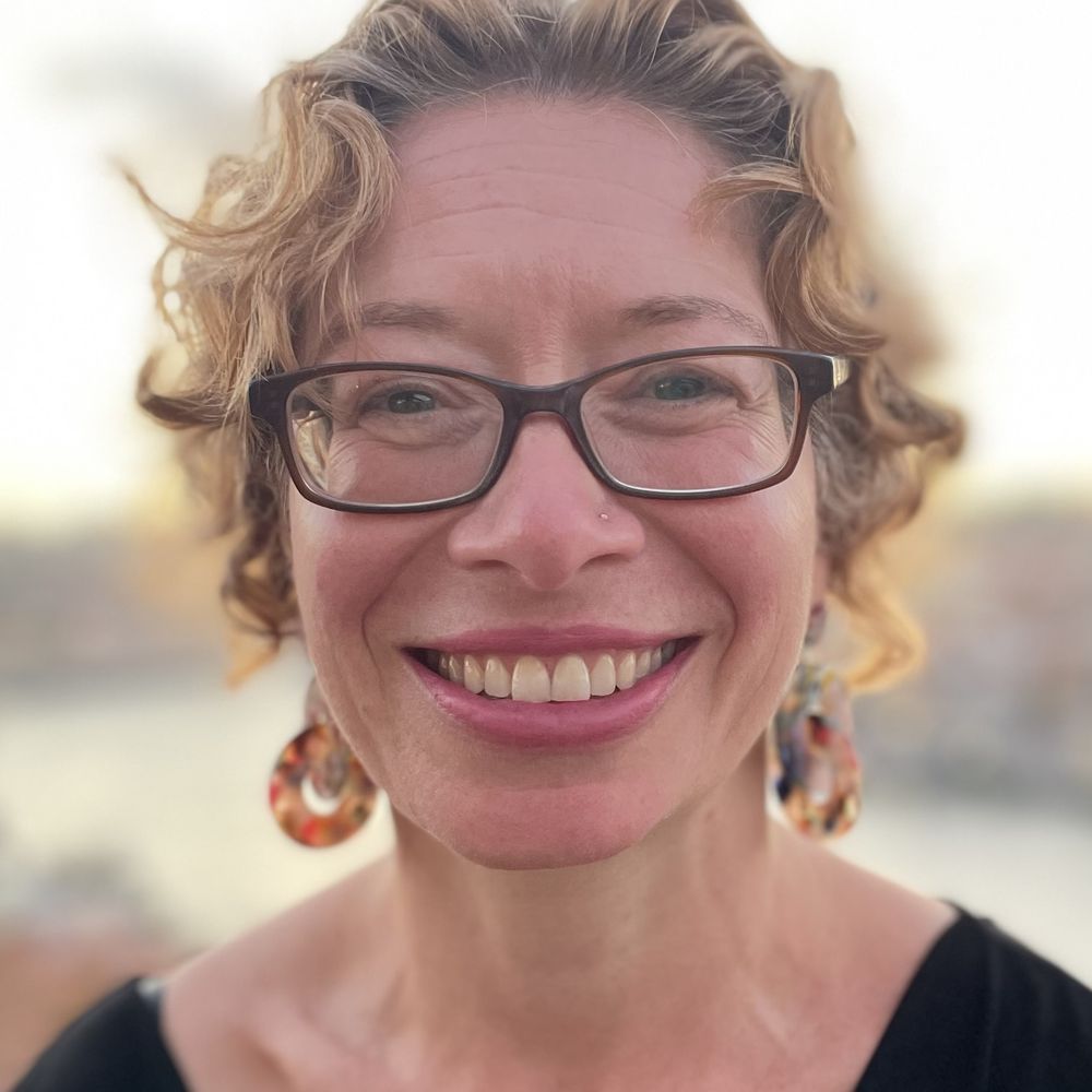 Miriam Levin