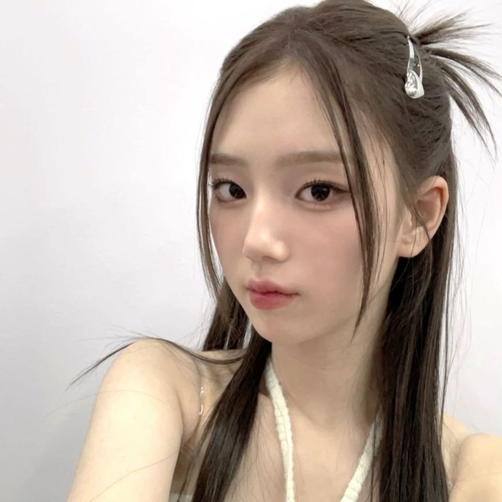 YEEUN