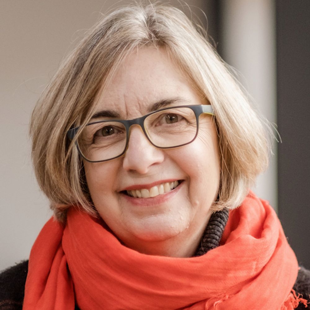 Lara Owen