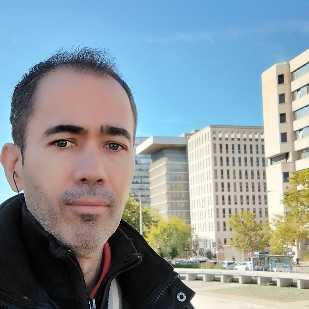 Carlos Manzano