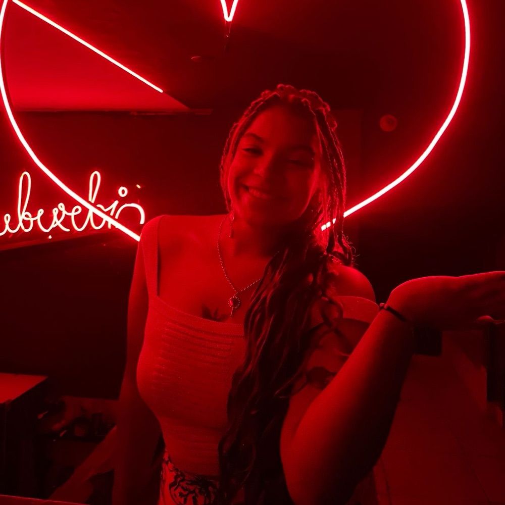 Aquela do cabelo vermelho