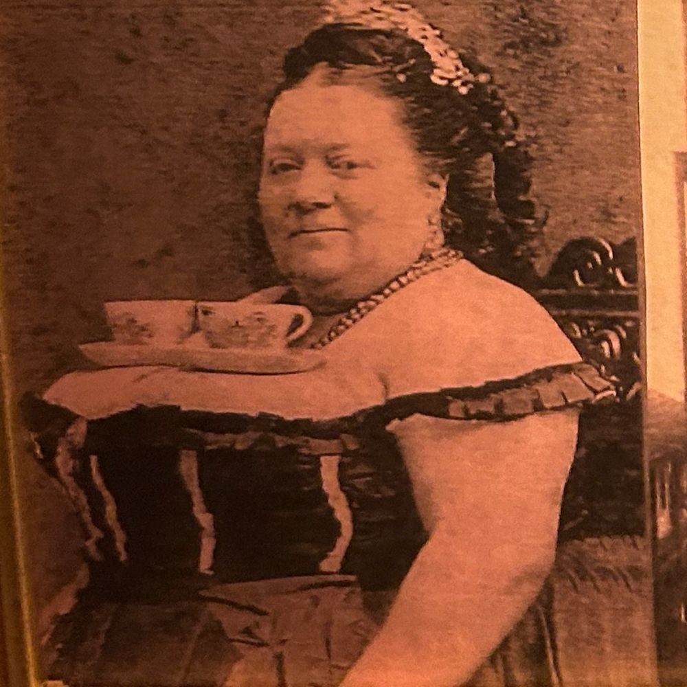 Teacup Sallie