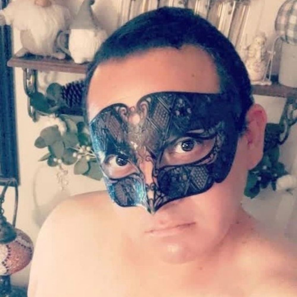 Maskedwetbear
