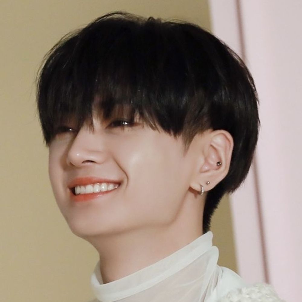 YB