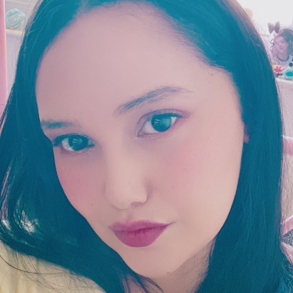 Goddess Freesia~ findom