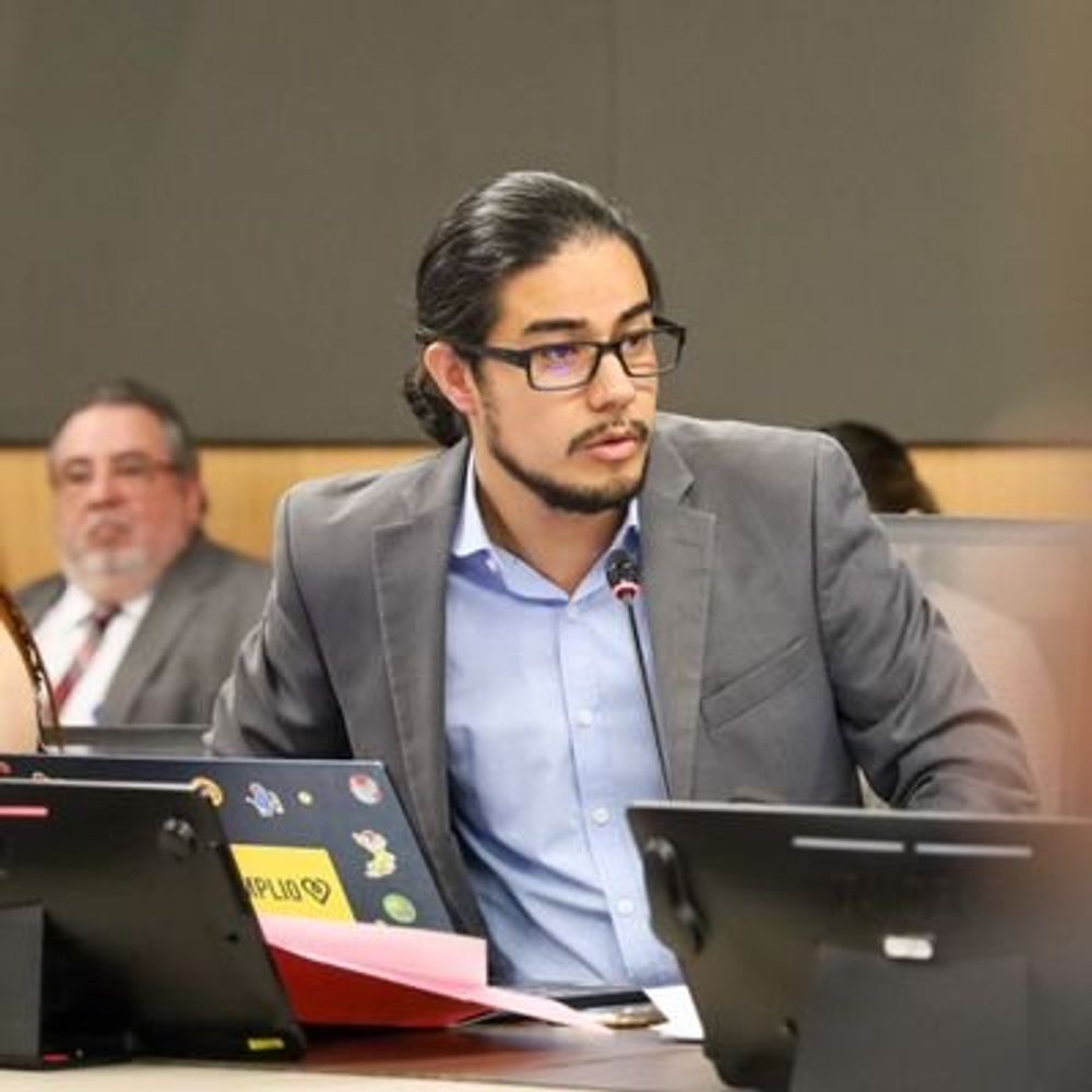 Jonathan Acuña Soto 🌹
