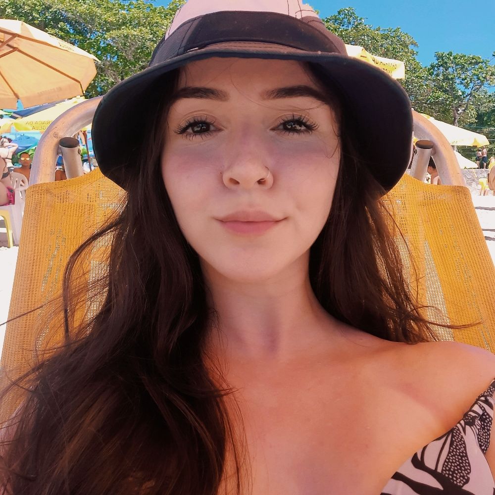 Evelyn Freitas 🦋