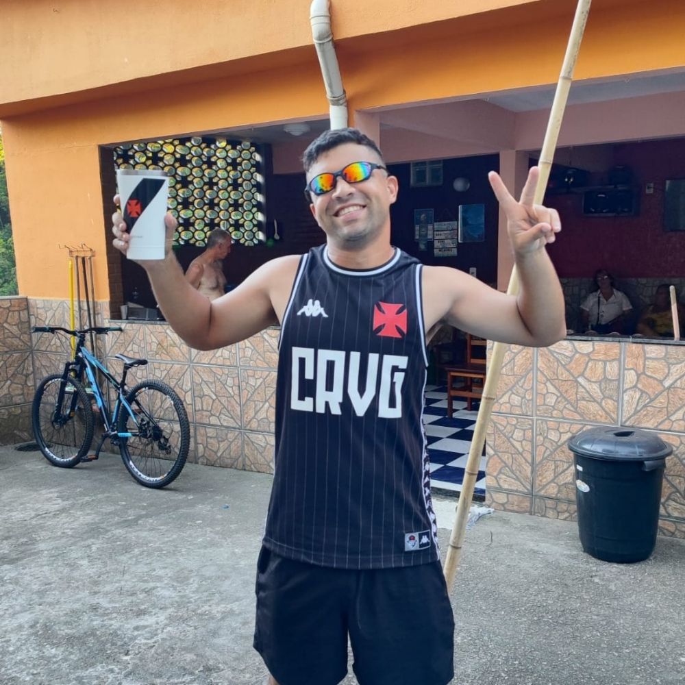 Yan Fernandes 