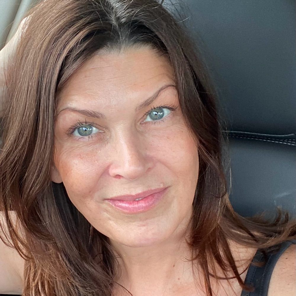 Leslie Tonon