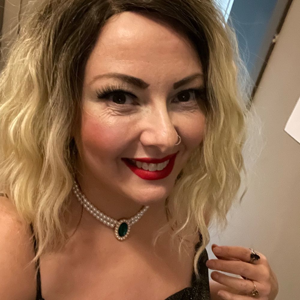 Revna Rosè Burlesque