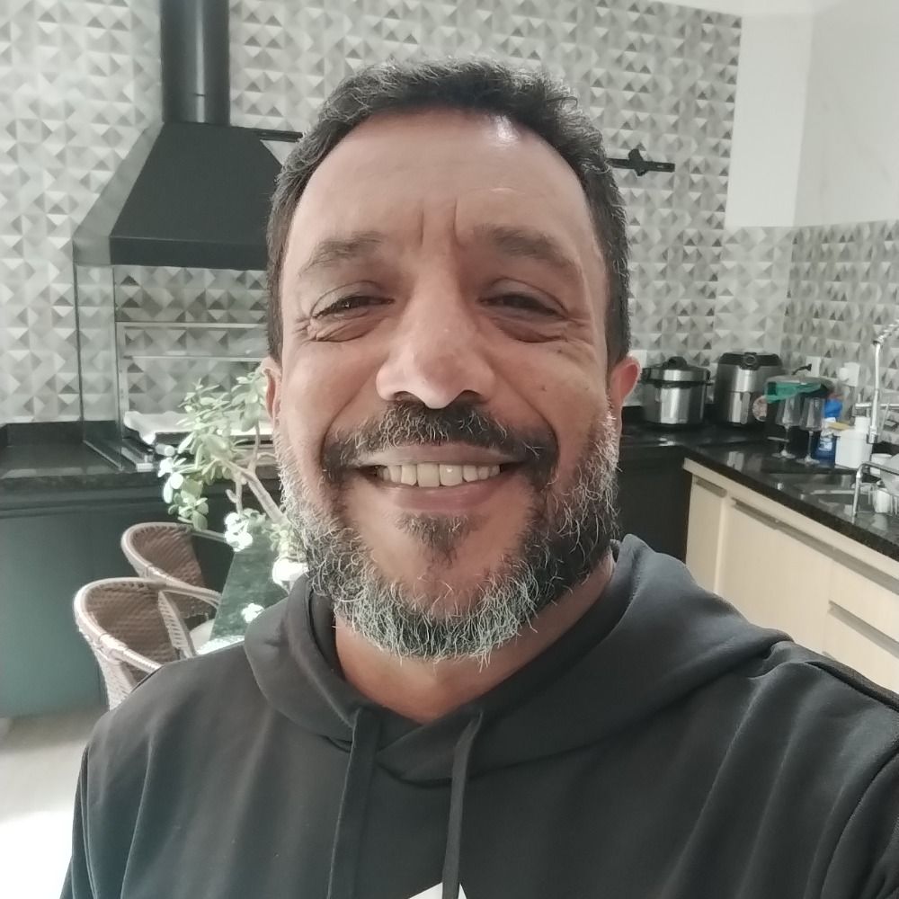 EU EU MESMO