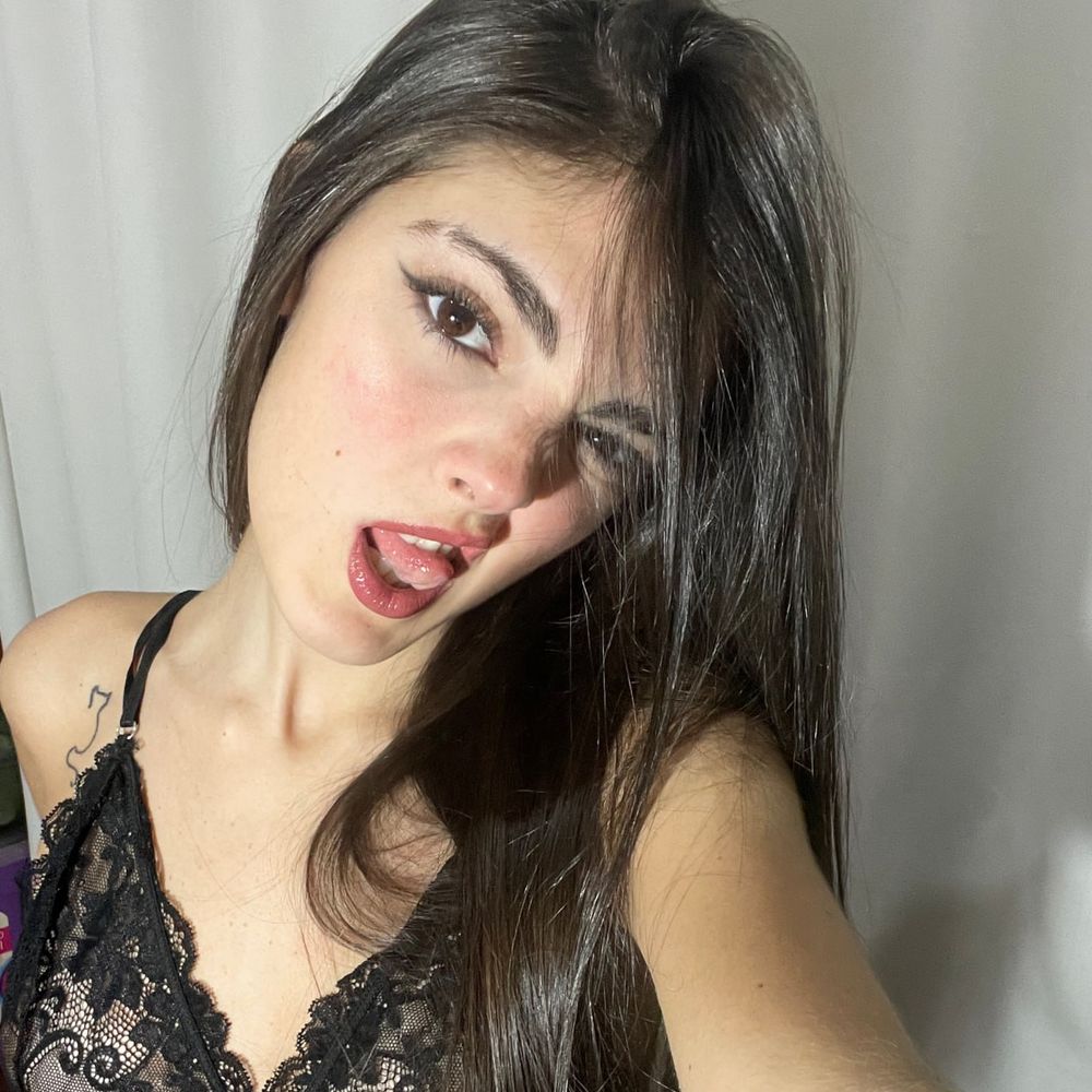 Valerie 👄 - Free OF