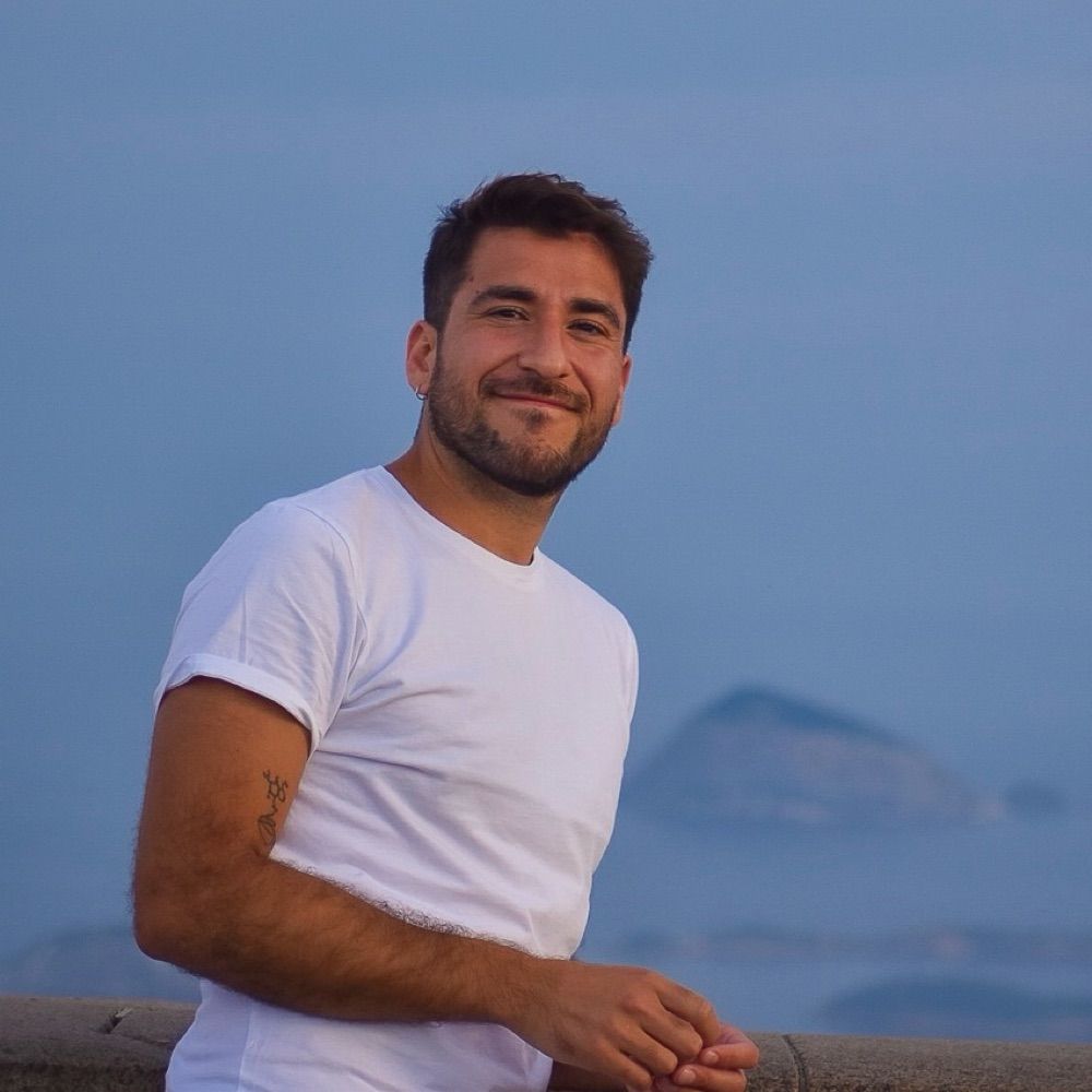 Roberto Meneses-Valdés