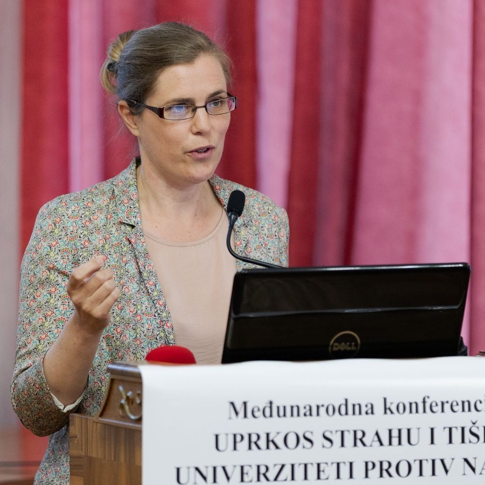 Dr Anna Bull