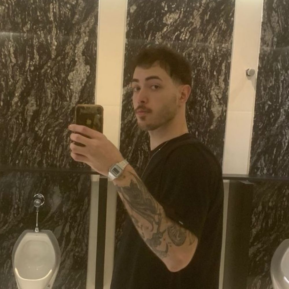 alex