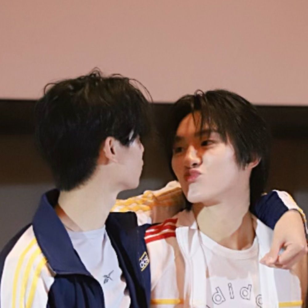 ฟองเต้าหู้ว୨˚̣̣̣͙୧ 
