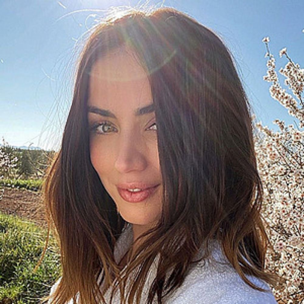 ana de armas daily 
