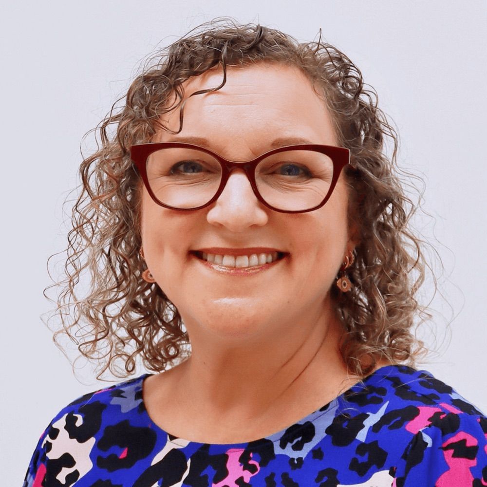  Nadine Peatfield