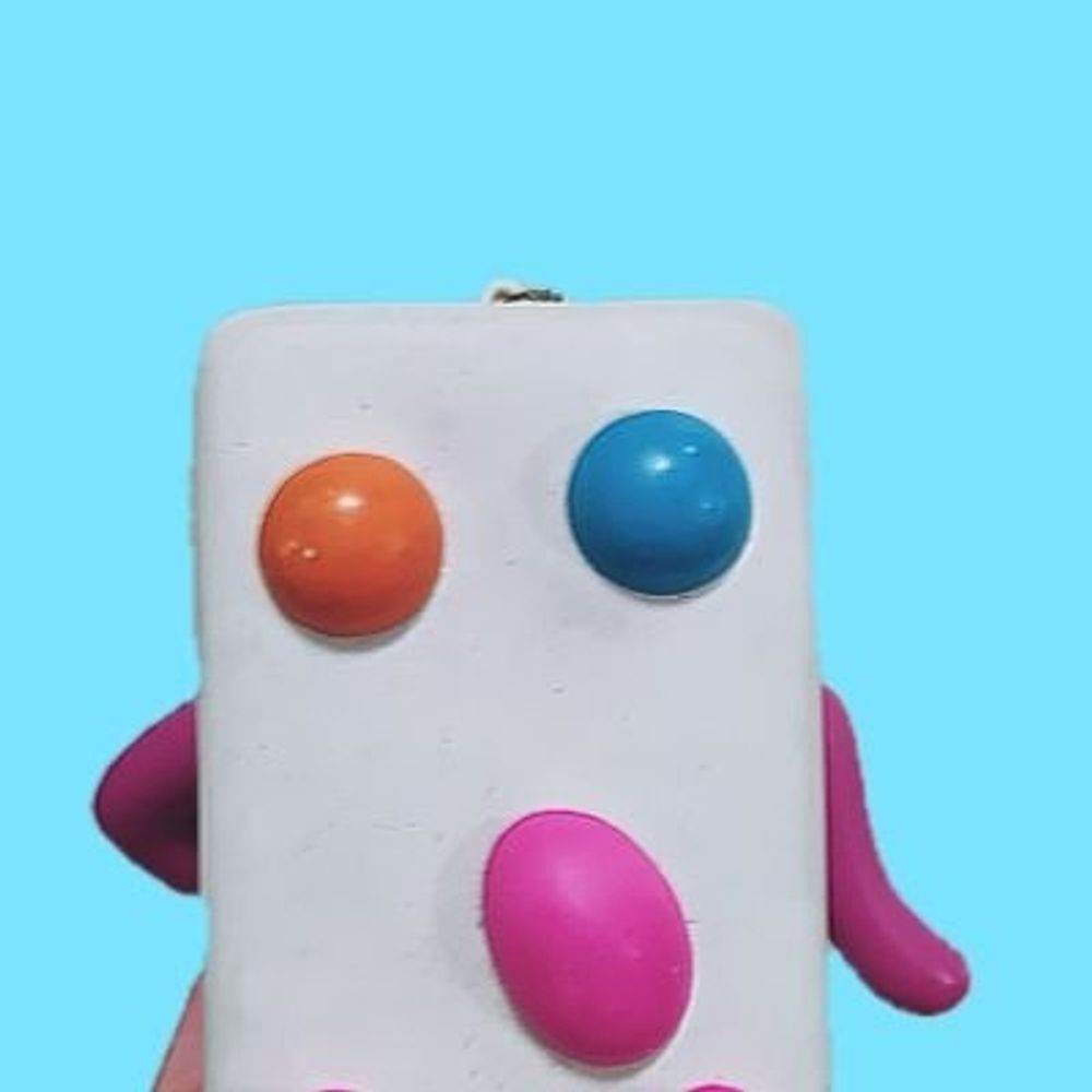 よん