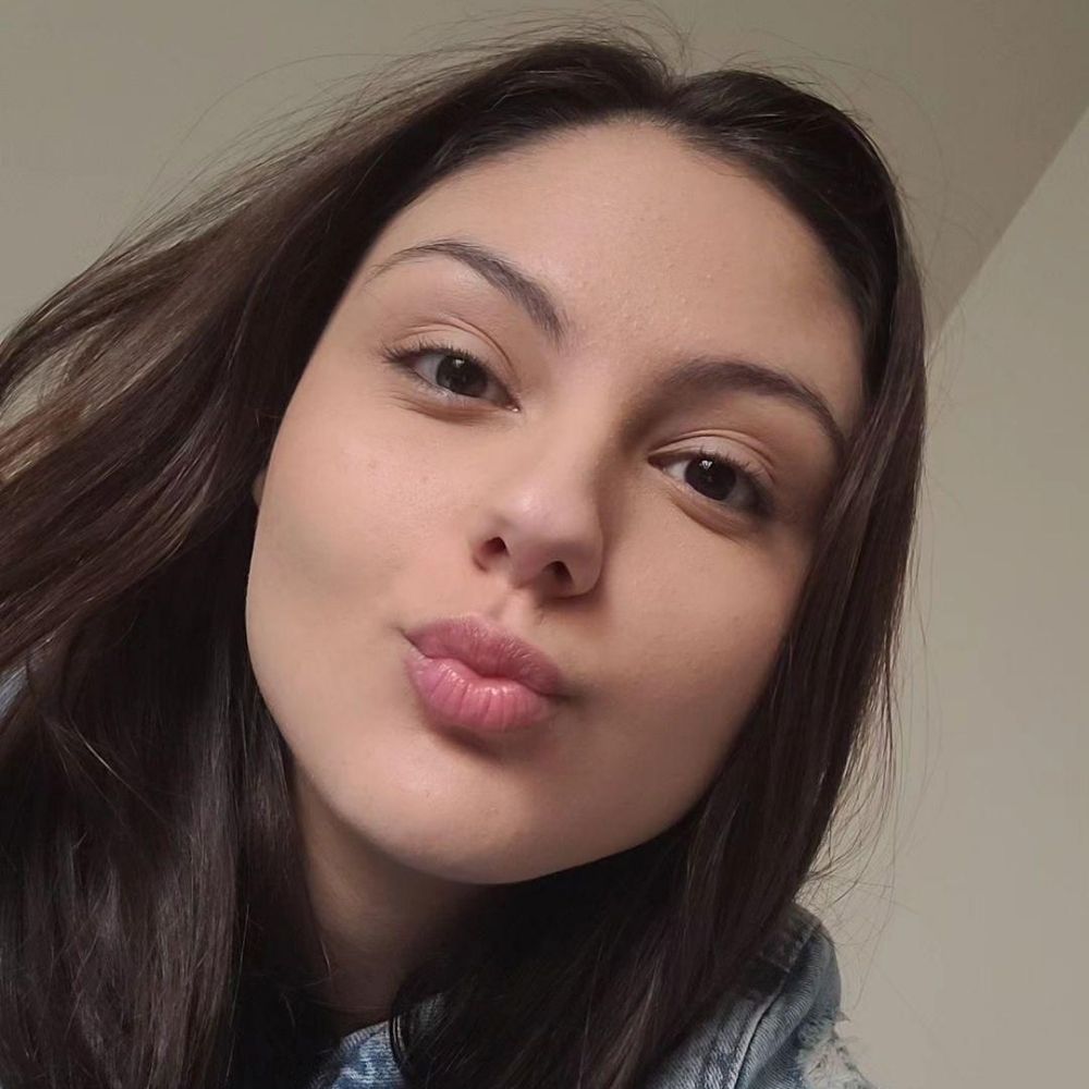 Jé Cesconeto 