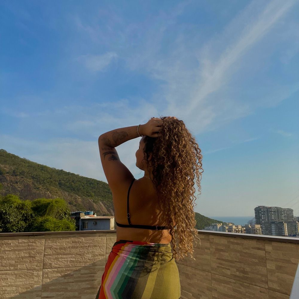 Lívia Marinho 