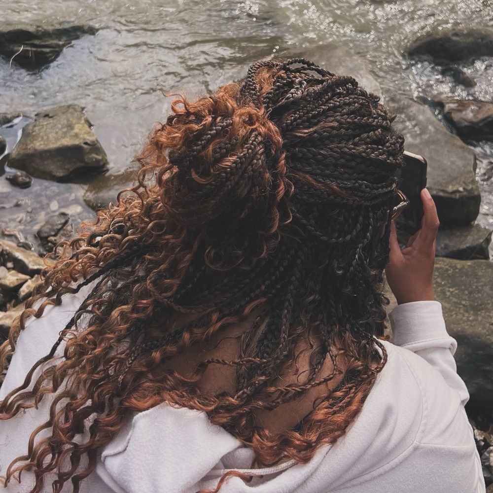 jania 🧸 | writer on the run