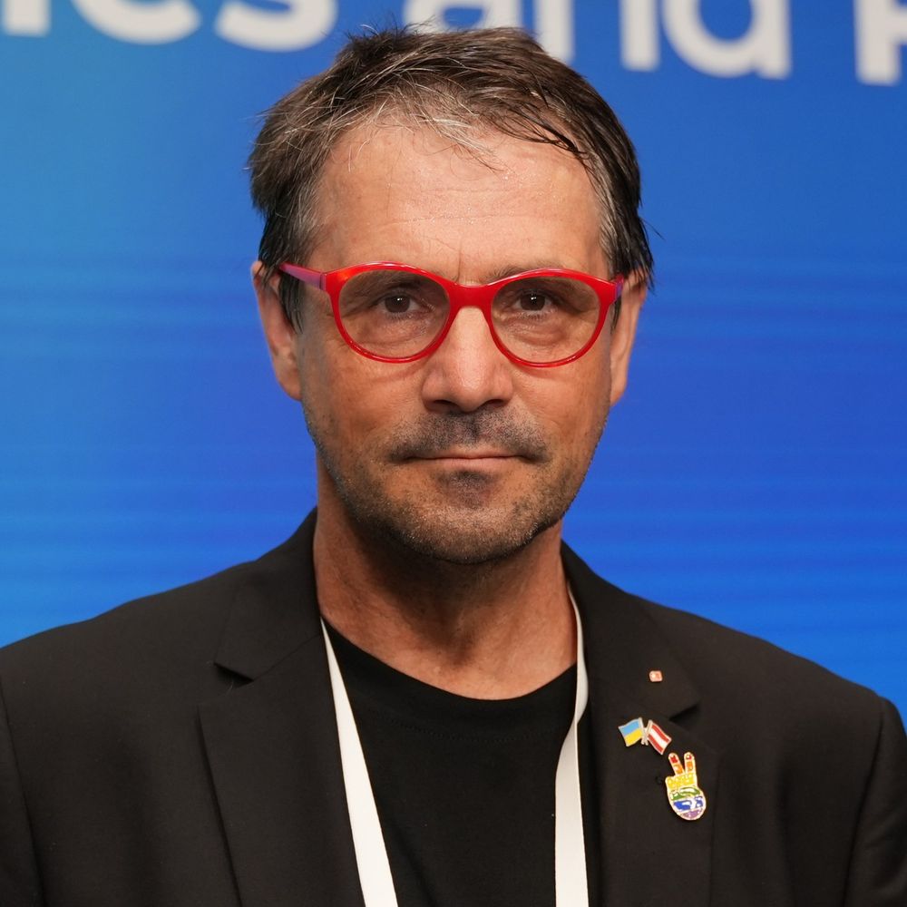 Norbert Ciperle ❤️🩷🧡💛💚💙🩵💜🤎🖤🩶🤍