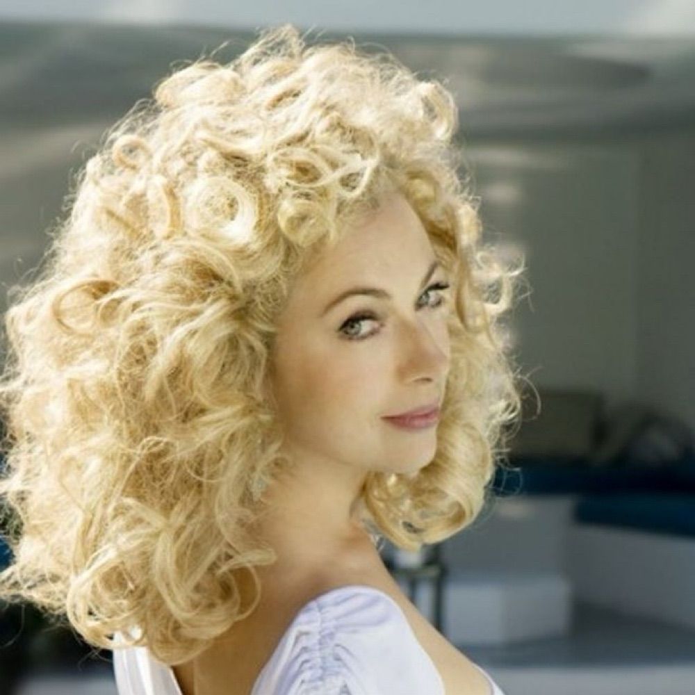 Simply Alex Kingston 