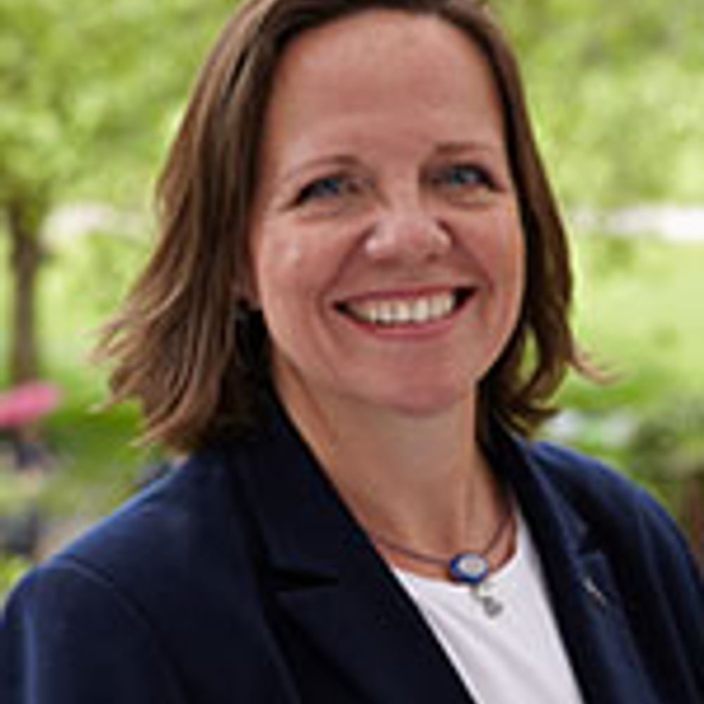 Prof Liz Bentley