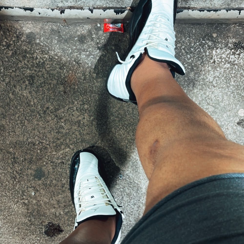 Jordans with No Socks