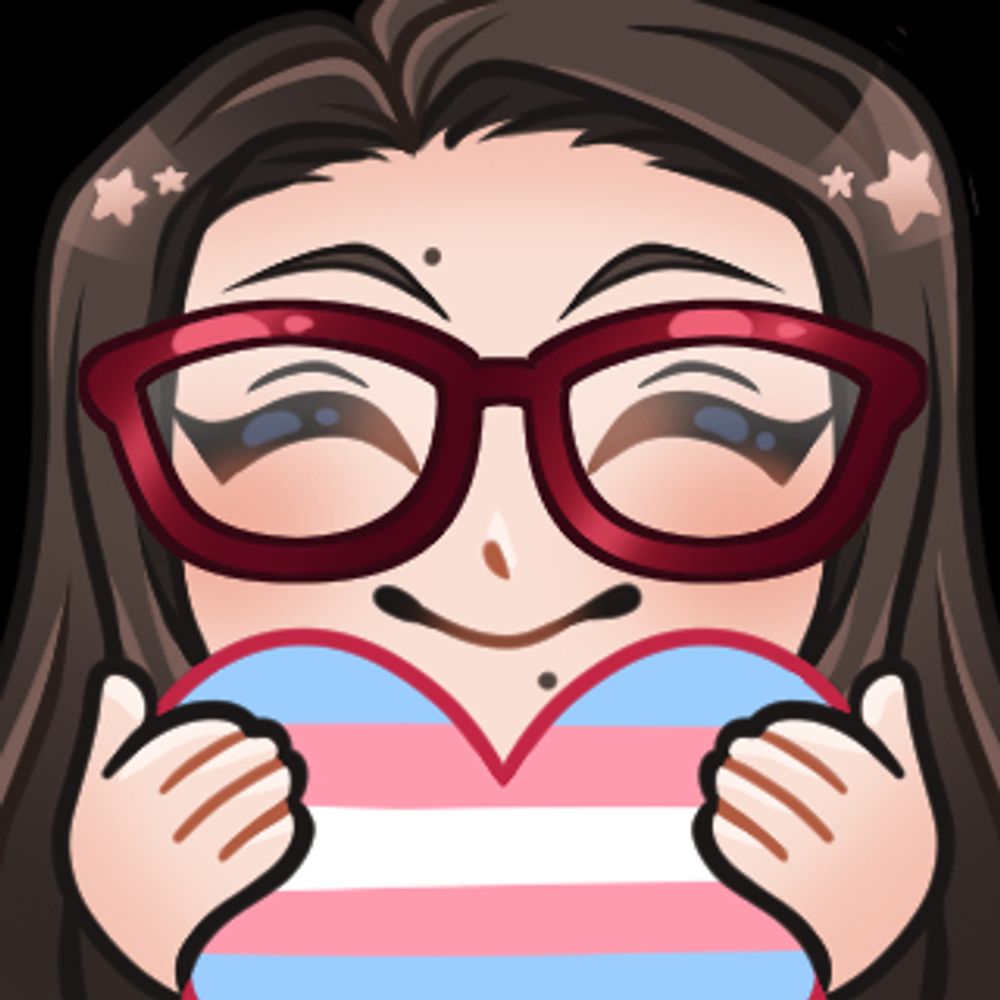 Chelle (she/her)