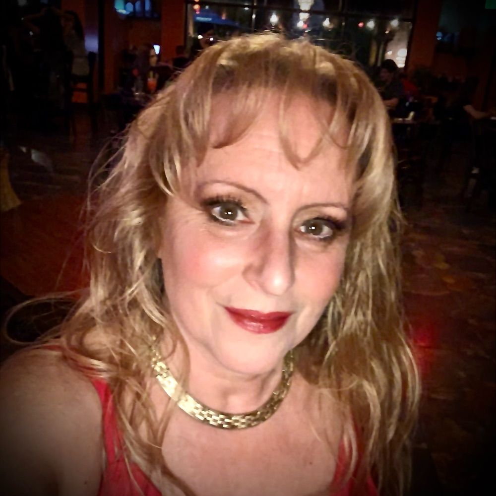 Lisa K Hyatt