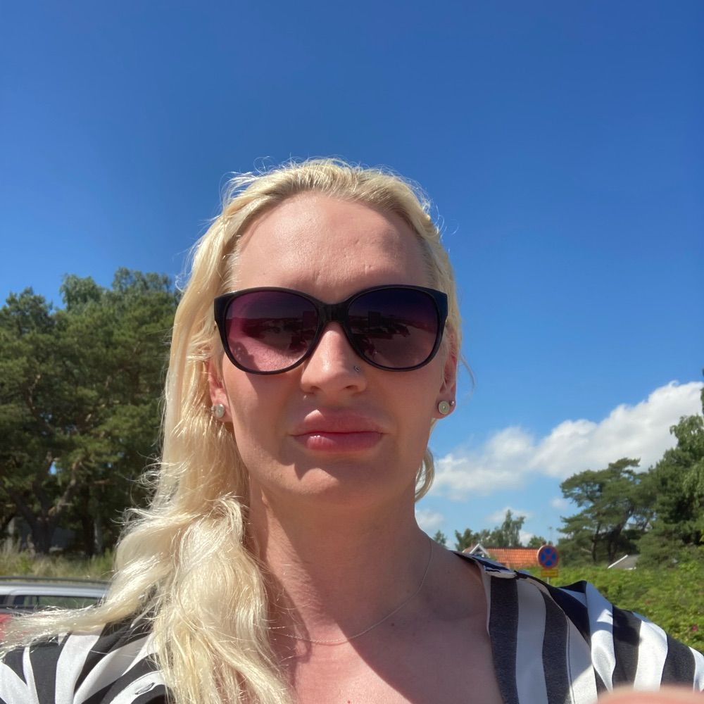 Ava