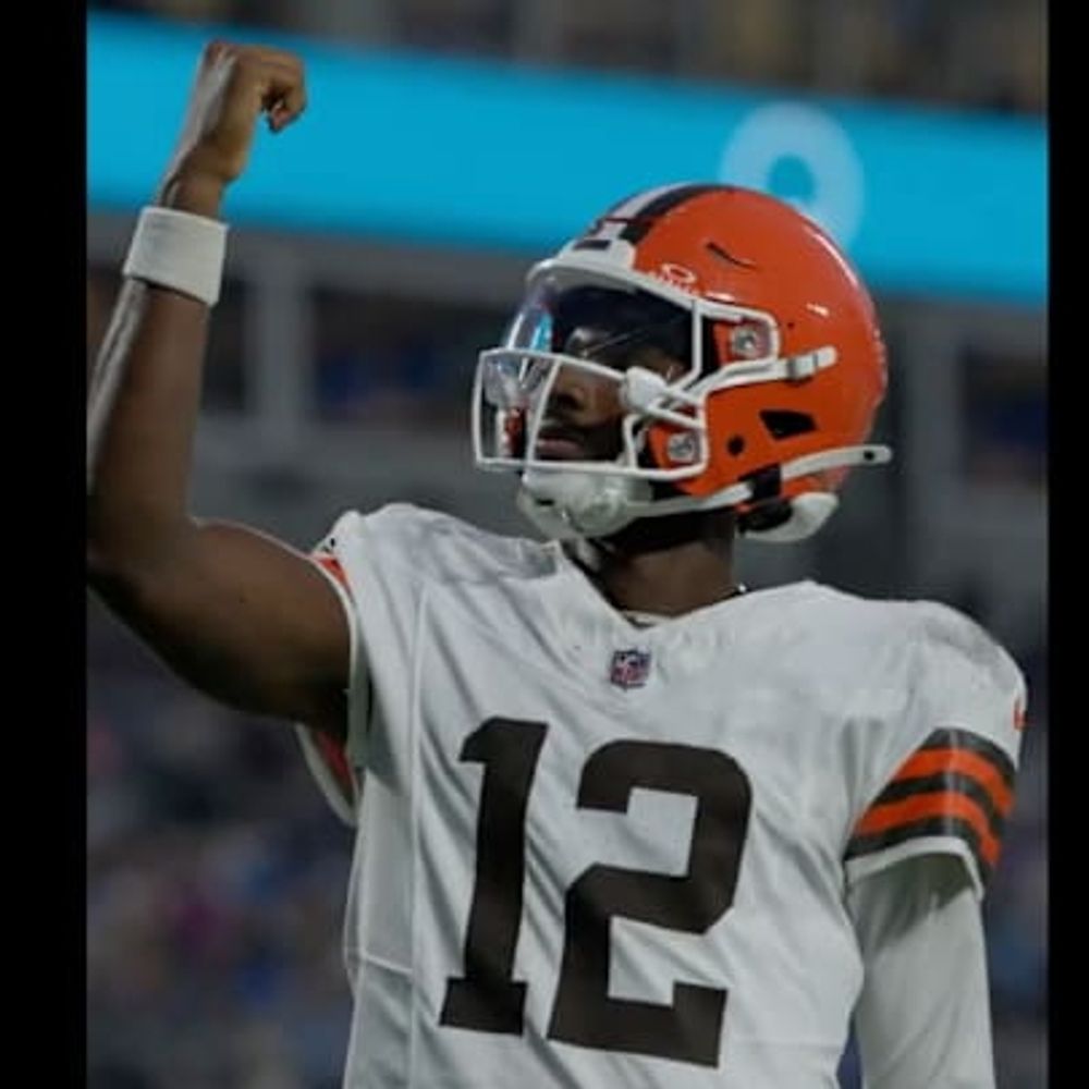 My name is Selena and my CLEVELAND BROWNS have ruined my life 🥹