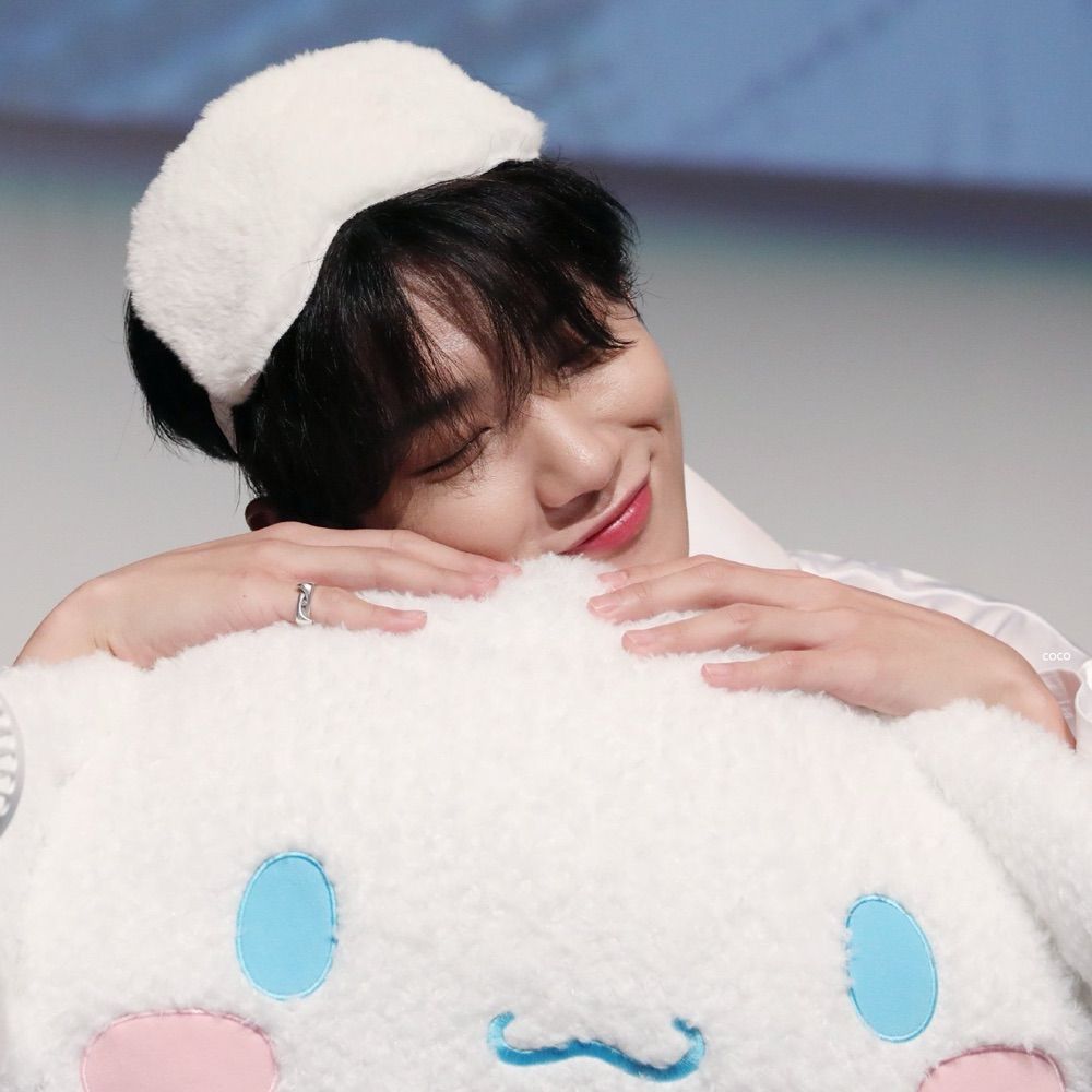 말랑말랑 ᜊﬞﬞ 𓈒𓏸