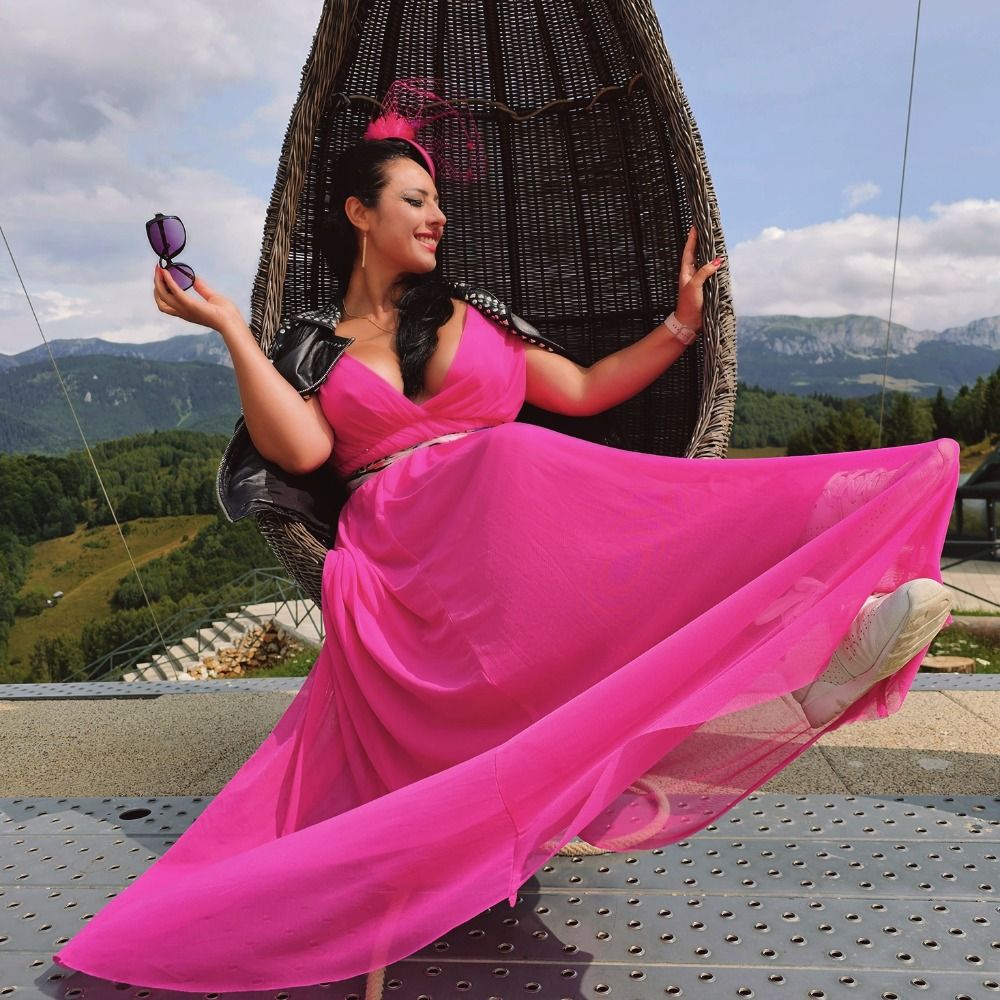 Ezada Sinn