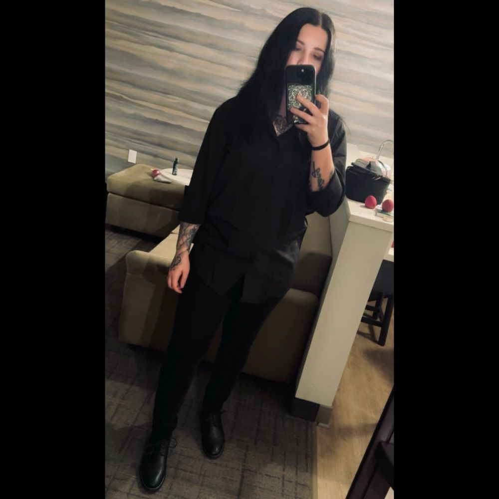 ricky hollow 🦇