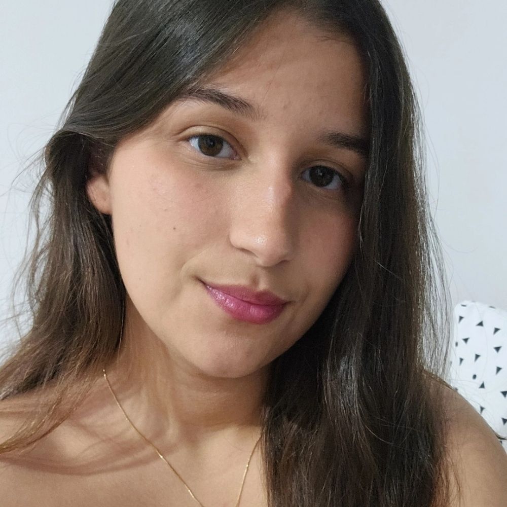 júlia 💌