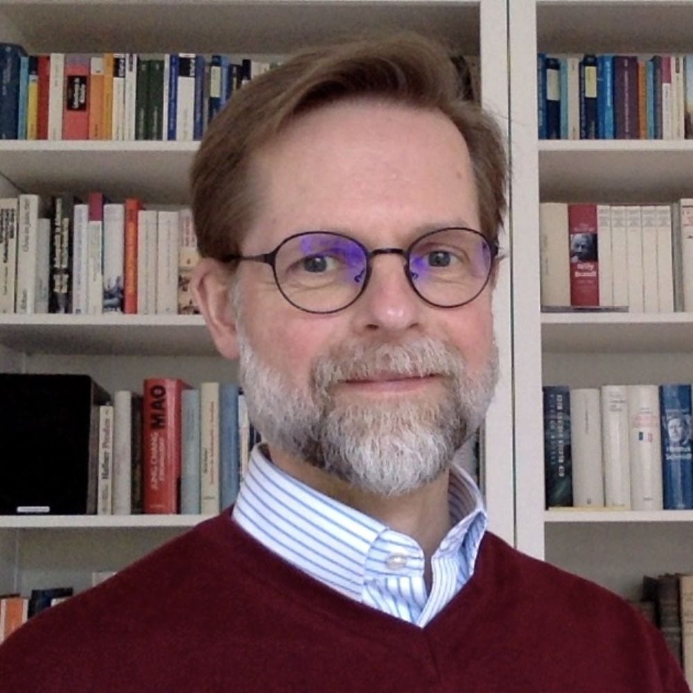 Niels P Petersson