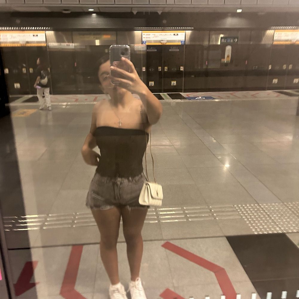 laura