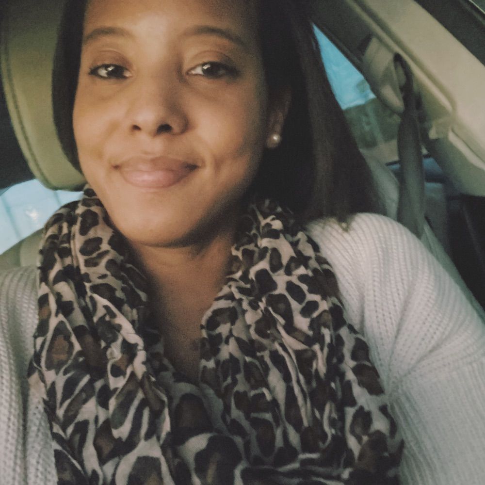 Dominique Elyse 𑁍.