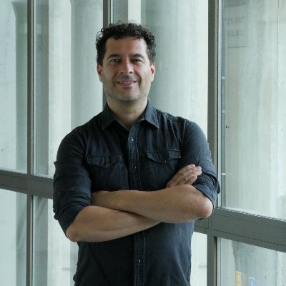 Luis García-Hdez.