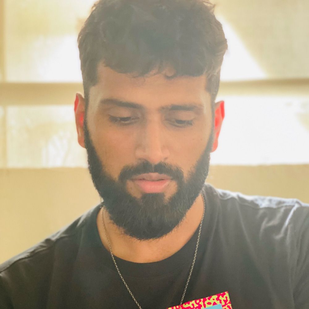 Adi Vijai 🦊