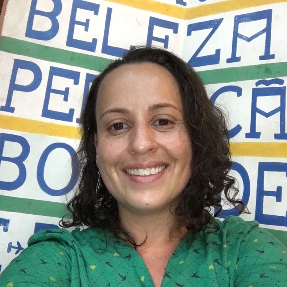 Nara Rubia Menezes