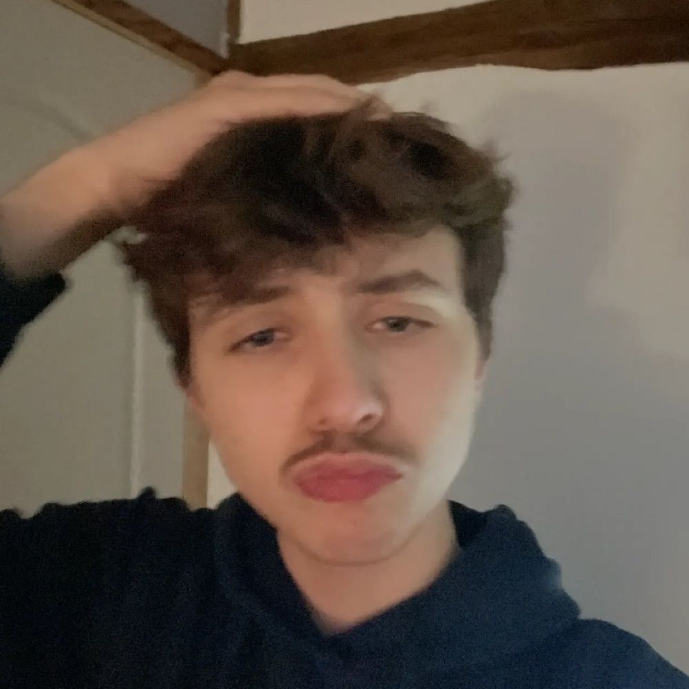 yélinn 🙇🏼