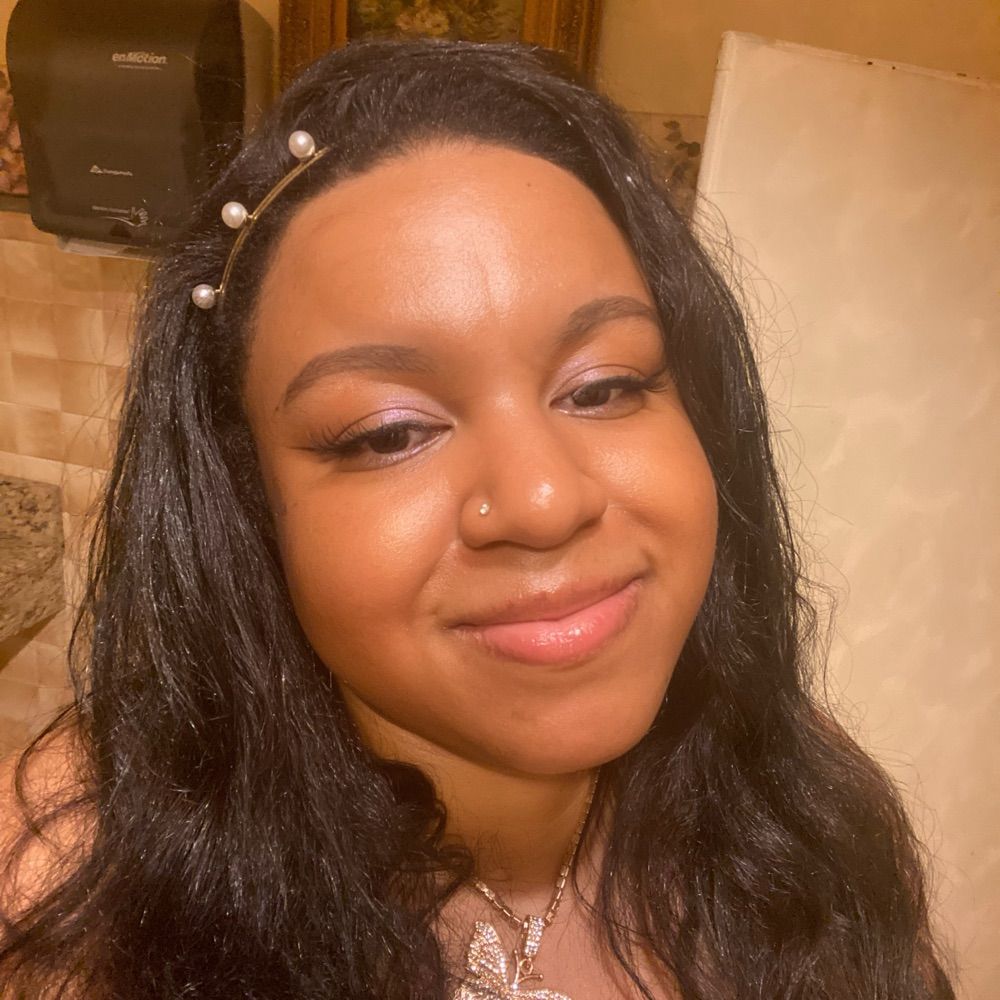 hot girl midsommar