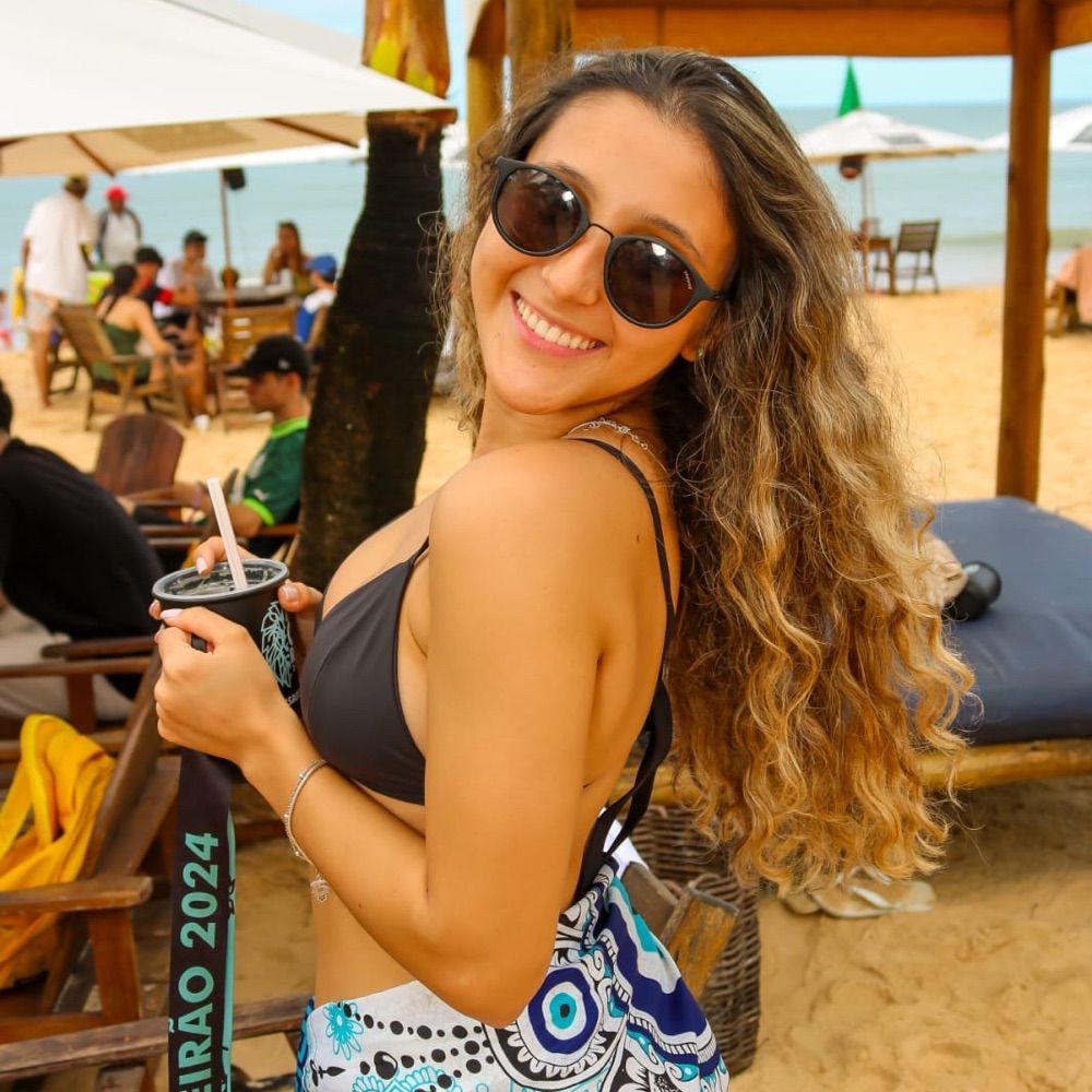 Isabela Borges